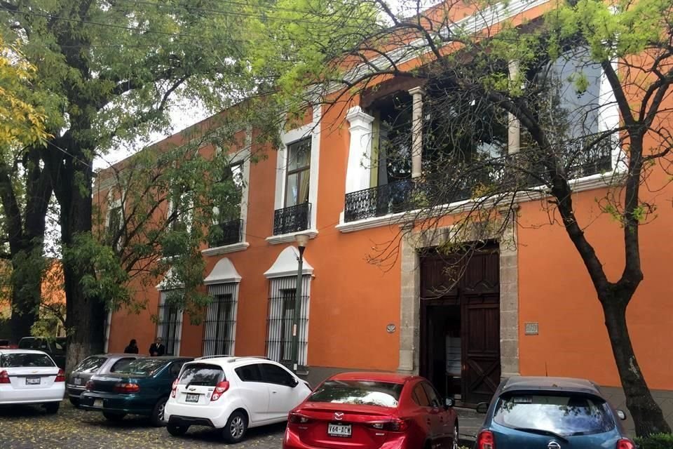 La Secretaría de Cultura, encabezada por Alejandra Frausto, se ha deslindado de la situación.
