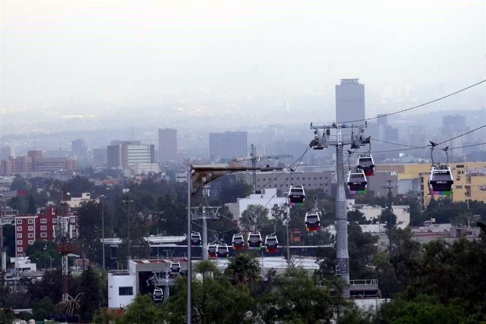 Ayer, la Comisión Ambiental de la Megalópolis reportó que la calidad del aire era de aceptable a buena, lo cual indica un riesgo moderado a la salud.