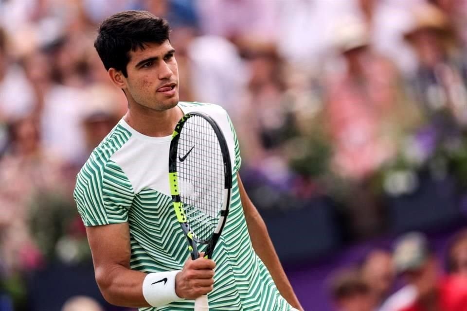 Carlos Alcaraz quiere seguir en ascenso y pretende coronarse en Wimbledon.