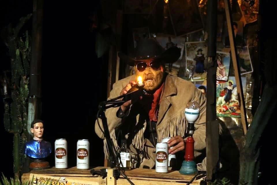 Protagonizada por Víctor Hernandez y Roberto Cázares, 'Radio Piporro y los nietos de Don Eulalio' tendrá funciones hasta el 23 de julio en el Teatro El Galeón del Centro Cultural del Bosque.