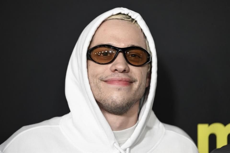 El comediante estadounidense Pete Davidson ingresó a rehabilitación debido a sus recientes problemas con su salud mental.