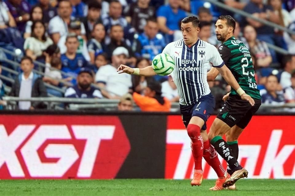 Rogelio Funes Mori es el goleador histórico de Rayados, pero nunca ha sido campeón de goleo.