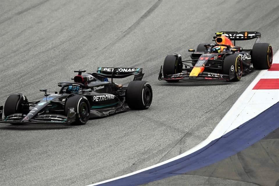 Checo Pérez vino de atrás en el Gran Premio de Austria.