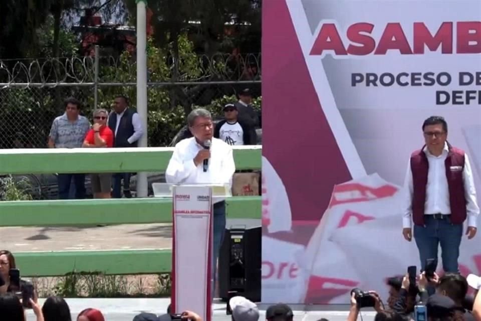 Ricardo Monreal asistió a una de sus asambleas más númerosas en San Miguel Xicalco, una localidad indígena en Tlalpan, en la Ciudad de México.