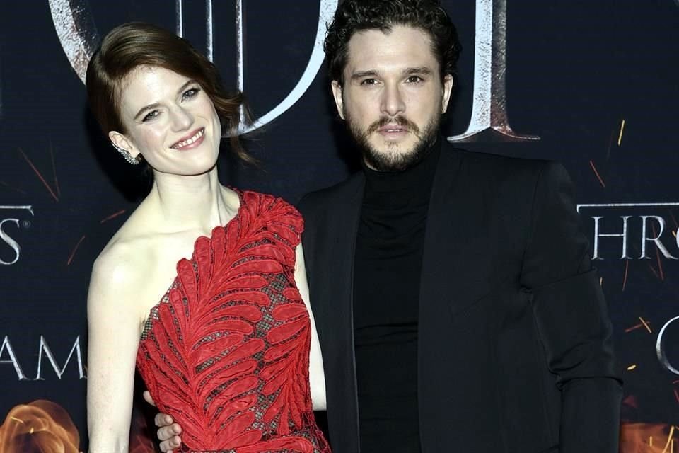 Los actores Rose Leslie y Kit Harington se convirtieron en papás por segunda ocasión al darle la bienvenida a una niña.