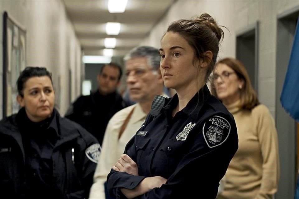 La única que parece entender el razonamiento del criminal en la película es la oficial Eleanor Falco (Shailene Woodley).