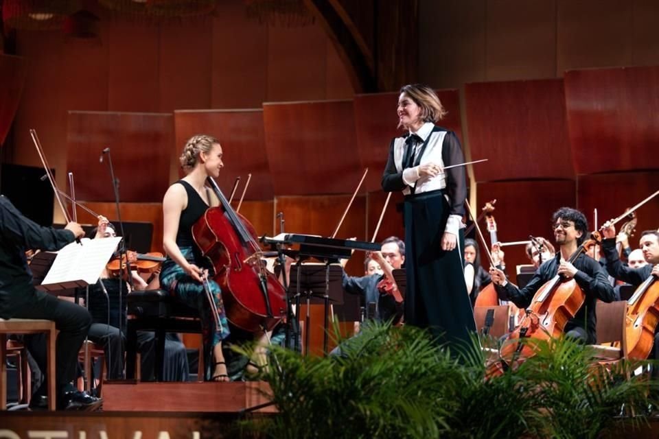 Sophie Kauer fue solista en el Festival Paax GNP, con La Orquesta Imposible bajo la batuta de Alondra de la Parra; ofreció el 'Concierto para violonchelo No. 1' de Camille Saint-Saëns.