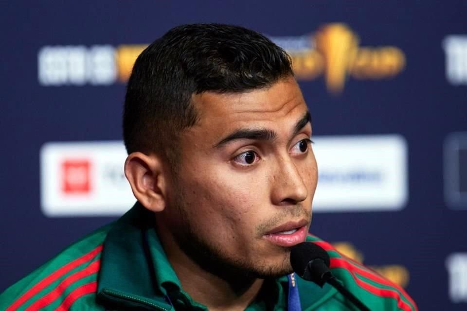 Orbelín Pineda destacó que México buscará dar un buen espectáculo ante Costa Rica e invitó a los futbolistas mexicanos a seguir picando piedra por el sueño europeo.