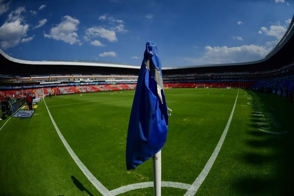 El América vs. Querétaro en el Estadio Corregidora, programado el domingo a las 17:06 horas, se pospondría debido al mal estado de la cancha.