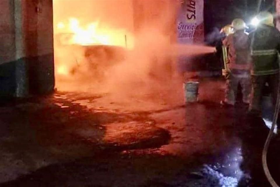 Así se vio el incendio en la Central de Abastos de Toluca.