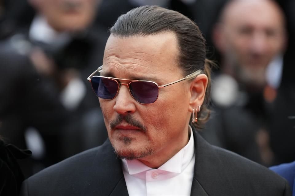 El actor Johnny Depp pidió un préstamo de 10 millones de dólares para arreglar su casa ubicada en West Hollywood.