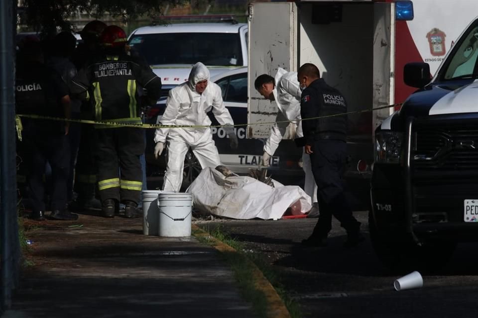 Fue sobre la Avenida de las Civilizaciones 35, que policías atendieron el reporte de un cuerpo que se estaba quemando.