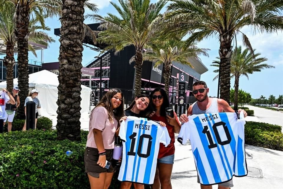 La fiebre por el astro argentino en Miami.