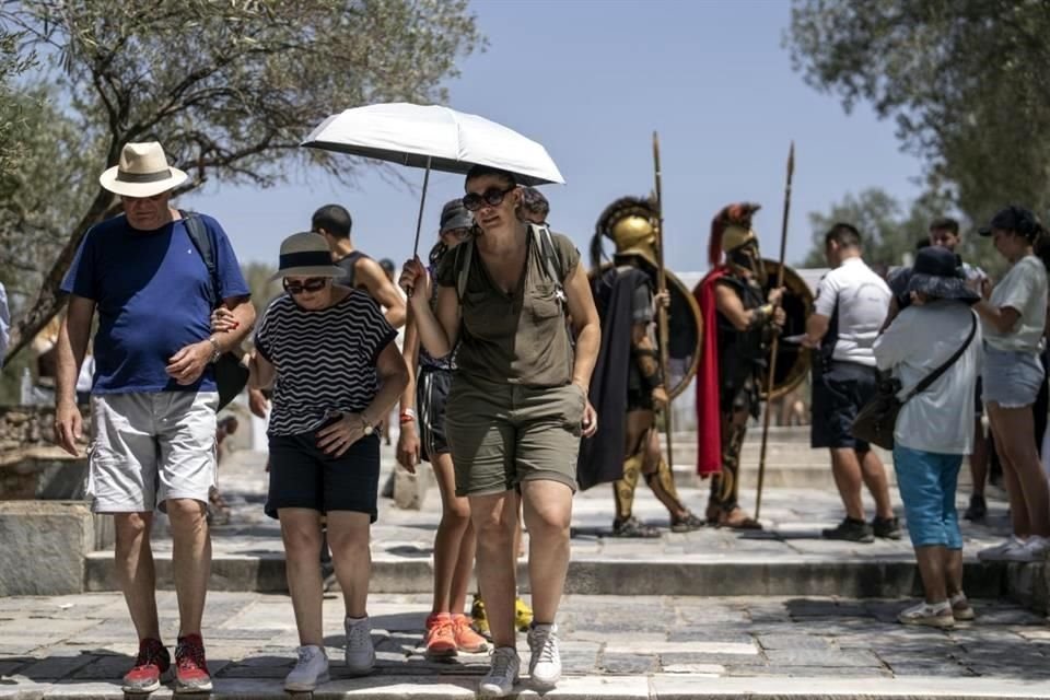 Las temperaturas comenzaron a subir en Grecia, donde se pronostica que una ola de calor alcanzará los 44 grados centígrados,