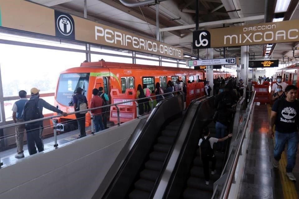 Las estaciones Culhuacán, San Andrés Tomatlán, Lomas Estrella, Calle 11 y Periférico Oriente volvieron a operar ayer.
