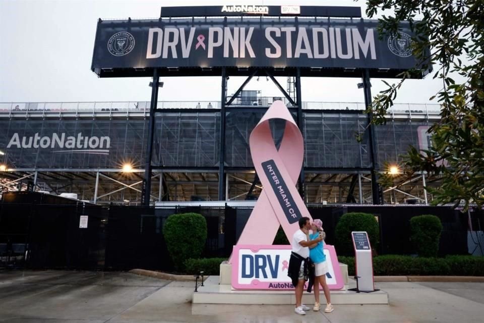 El DRV PNK Stadium fue la sede de la presentación del astro argentino.