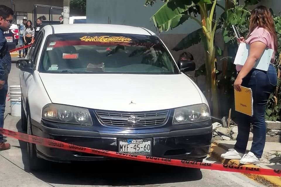 El hombre de 43 años, quien era taxista, fue asesinado al llegar a su hogar.