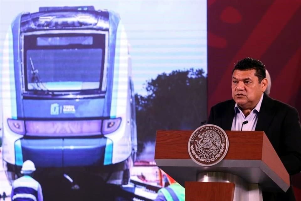 Iniciaron las pruebas estáticas del Tren Maya, con los vagones que arribaron la semana pasada a Cancún, Quintana Roo.