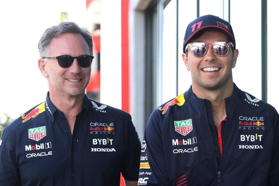 Christian Horner y Sergio 'Checo' Pérez, previo al Gran Premio de Silverstone.  Fotos Cortesía Red Bull Content Pool