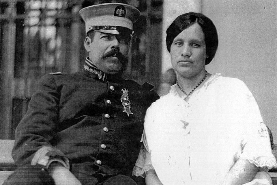 Francisco Villa y su esposa Luz Corral, única mujer con la que el general se casó por las 'dos leyes', la civil y la religiosa. Al líder revolucionario se le conocieron 23 parejas.