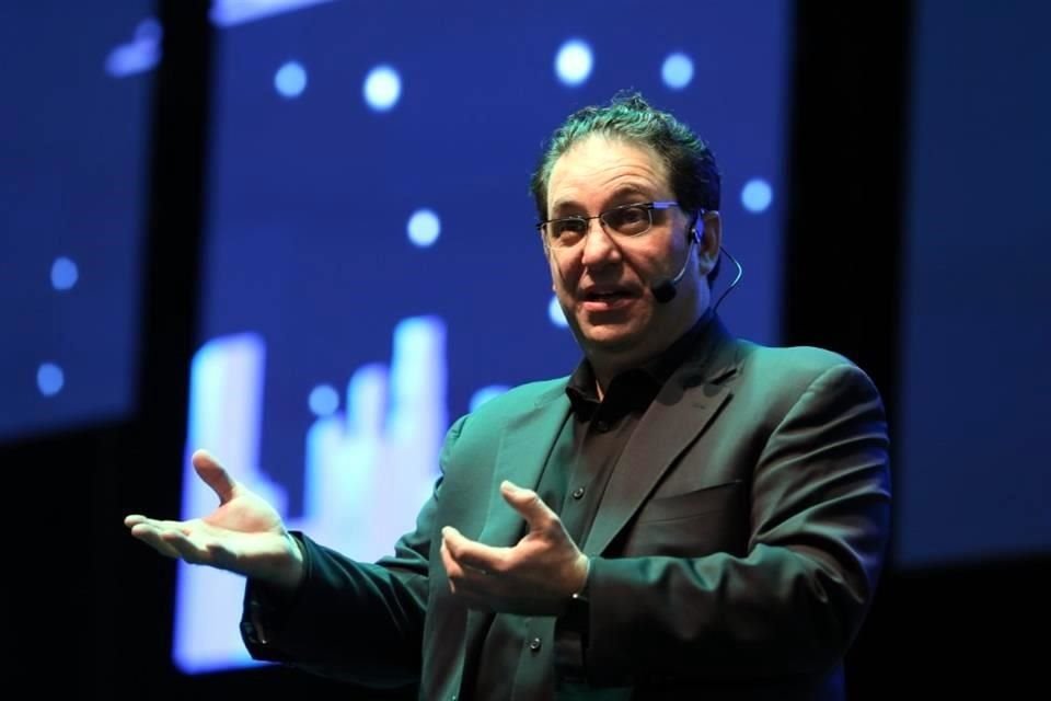 Kevin Mitnick fue considerado el hacker informático más buscado.