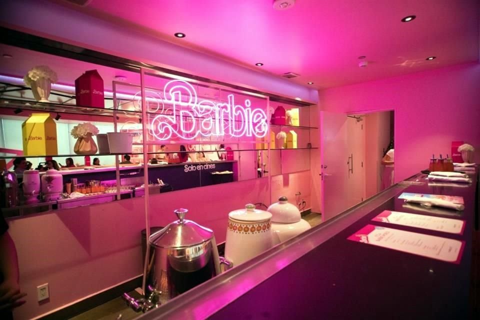 Un pedacito de 'Barbieland' se encuentra en la Ciudad de México, dentro de esta cafetería oficial de la película de 'Barbie'.