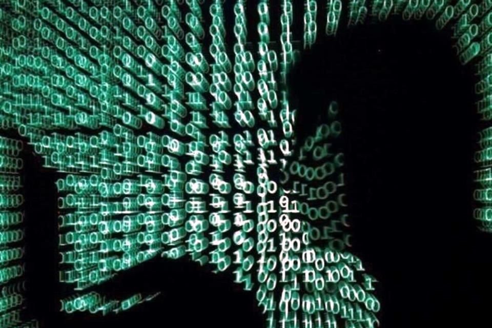 Autoridades de EU temen que testigos protegidos sean objetivos de cárteles de la droga, ante hackeo a archivos judiciales, reportó POLITICO.