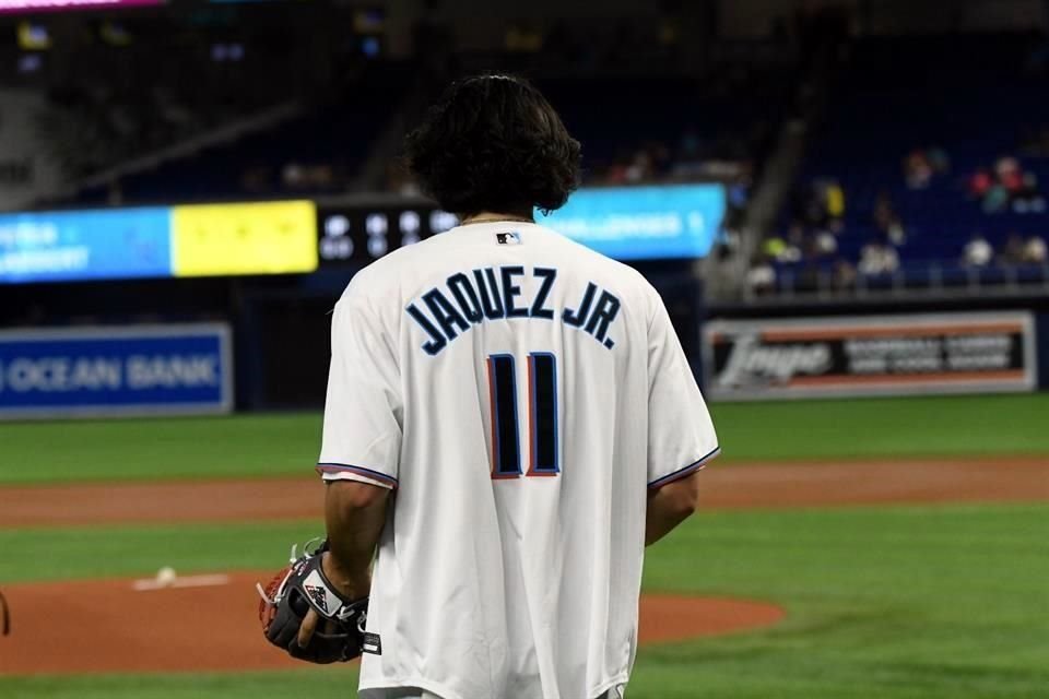 El mexicano firmó contrato con el Heat a inicios de mes y debutó ante los Lakers en duelas NBA.