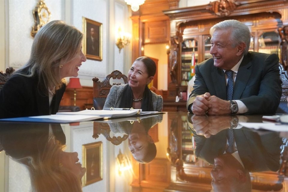 AMLO se reunió con Liz Sherwood- Randall, asesora de Seguridad Nacional de Casa Blanca, quien coordina estrategia contra fentanilo en EU.