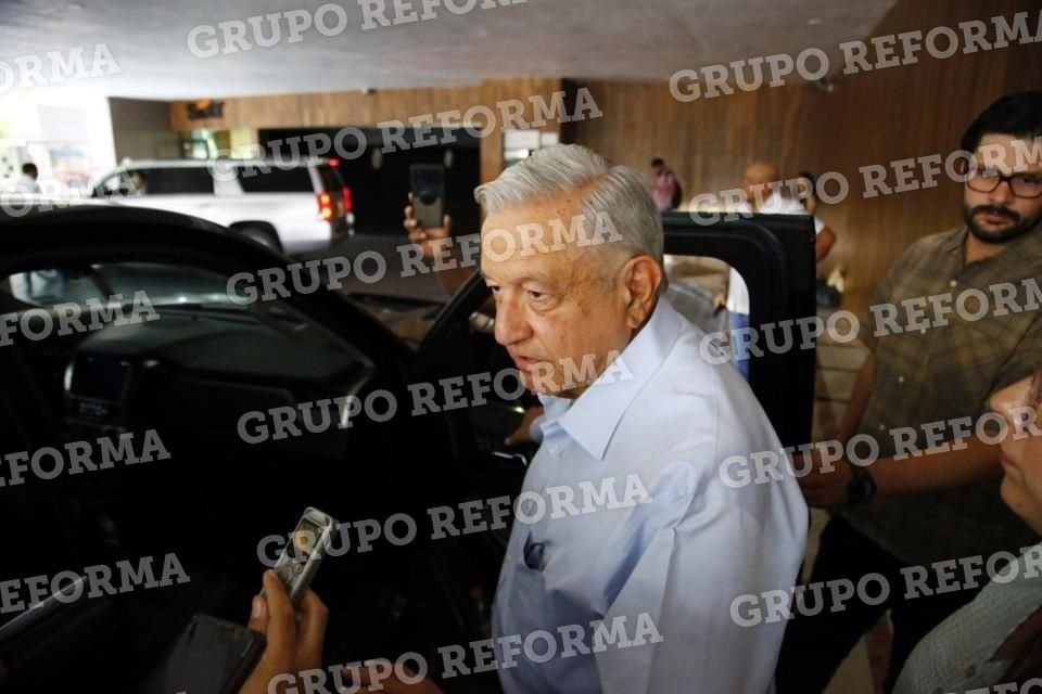 El Presidente López Obrador atendió a los medios.