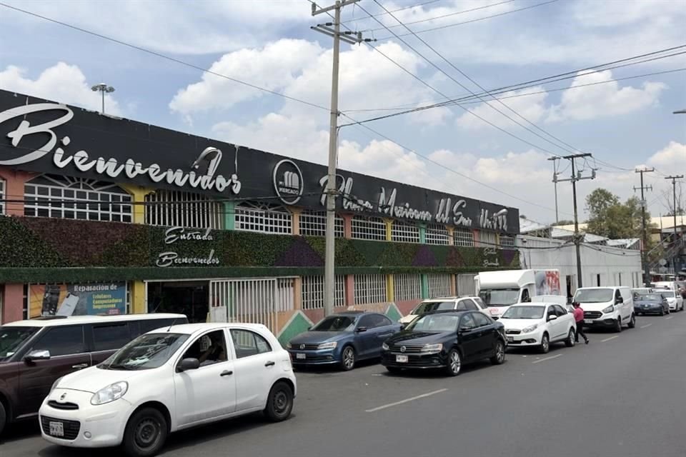 Locatarios del Mercado de Comida de Huipulco han padecido competencia desleal.