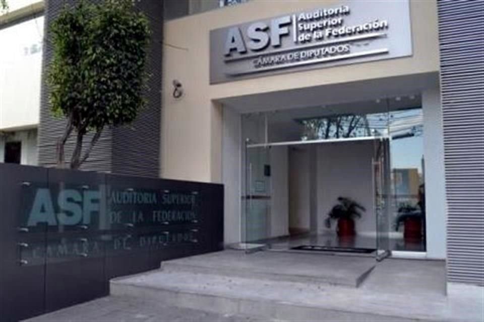 Agustín Caso, auditor que advirtió que cancelar NAIM costó más de 300 mil mdp, fue cesado de sus funciones por el titular de la ASF.