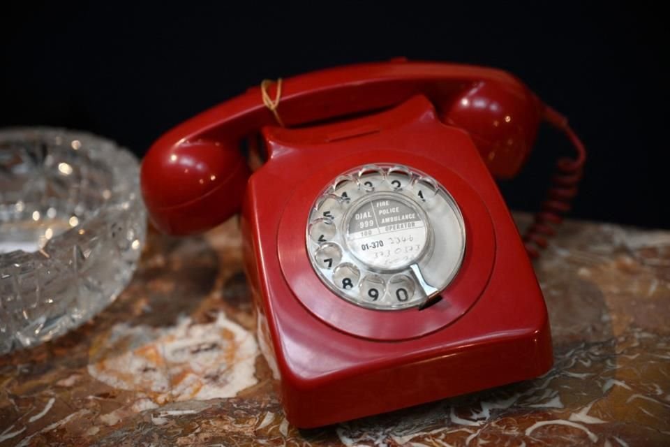 El teléfono rojo de Freddie Mercury se mostrará durante la exhibición.