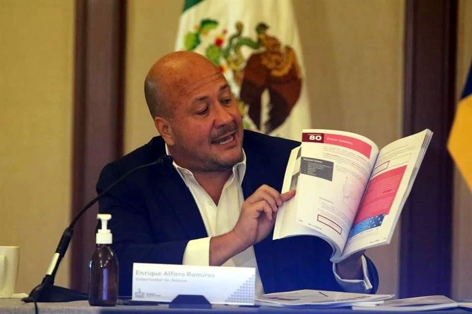 Enrique Alfaro anunció que no se repartirán los libros de texto gratuitos hasta que se tenga una resolución judicial sobre el tema.