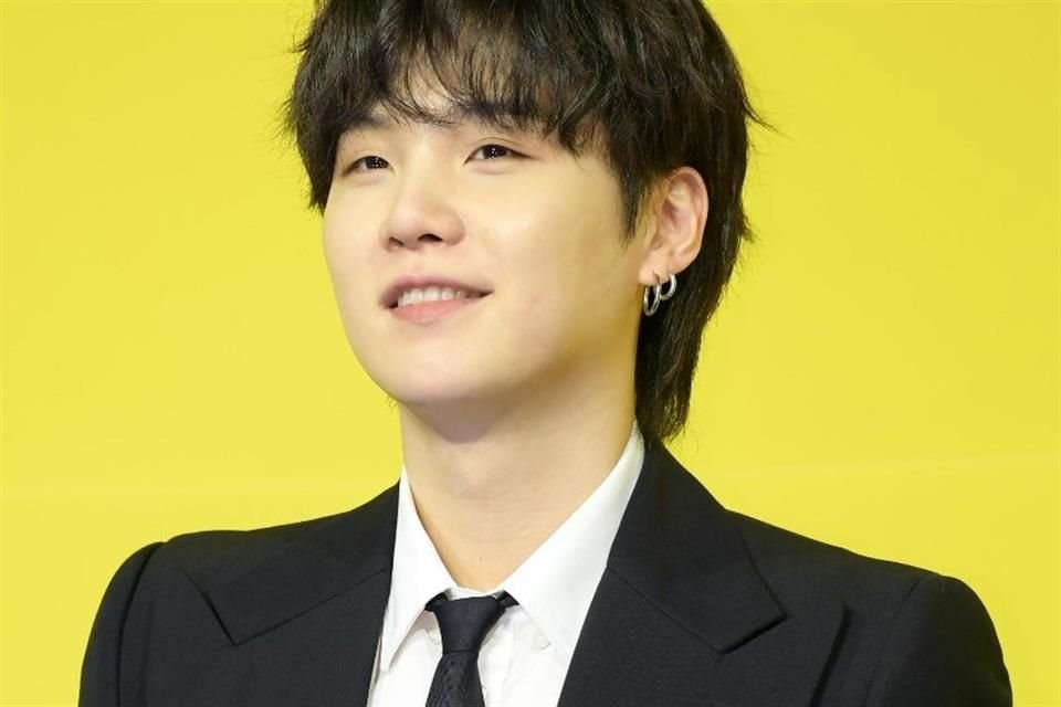 El integrante de BTS, Suga, se disculpó por su conducta.