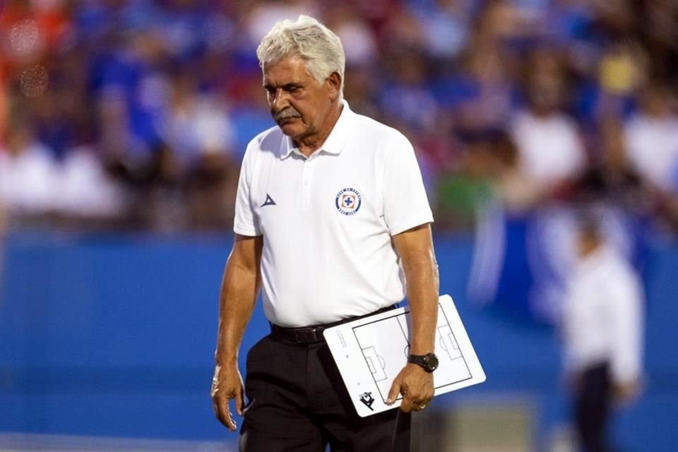 Cruz Azul hizo oficial la culminación de la relación laboral con Ricardo Ferretti, quien acarreó una seguidilla de malos resultados en Liga MX y Leagues Cup