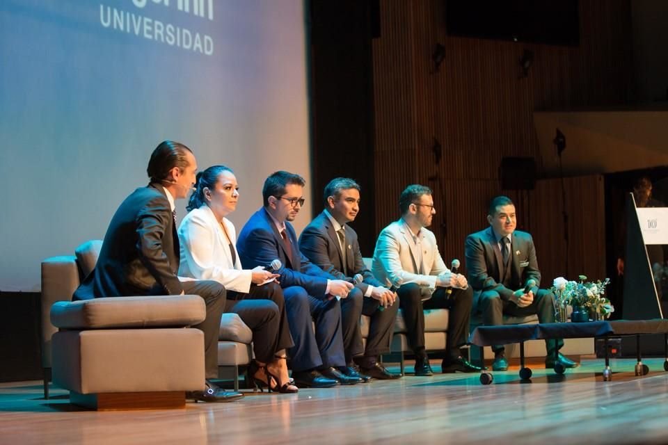 Colaboradores del Hospital San Ángel Inn Universidad