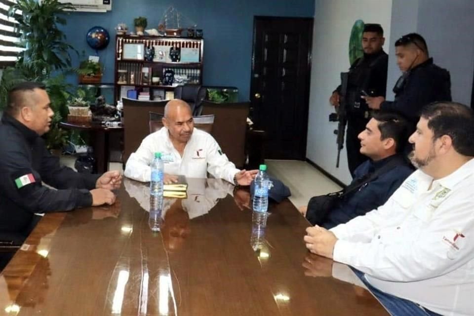 Sin dar más detalles el Alcalde de Miguel Alemán, el panista Ramiro Cortez Barrera, dio la bienvenida a los oficiales.