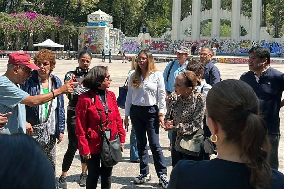 El lunes, vecinos se reunieron con las autoridades.