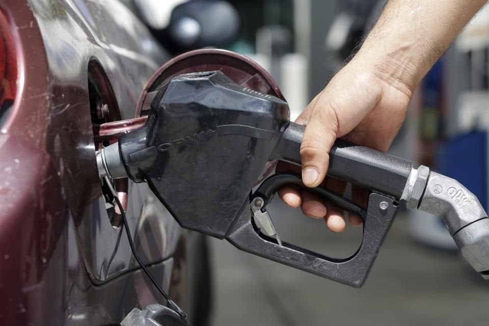 Gasolineros tienen hasta el 31 de diciembre para cumplir con el certificado.