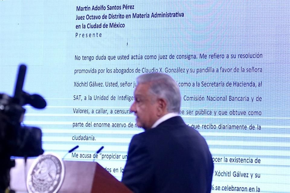 El Presidente señaló que el juez que le impide hablar sobre Gálvez protegió a 'El Chapo'.