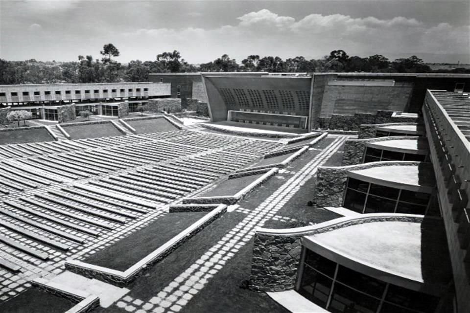 La vegetación del Teatro al Aire Libre del inmueble, declarado Monumento Artístico en 2012, será recuperada como parte de la rehabilitación de áreas verdes.