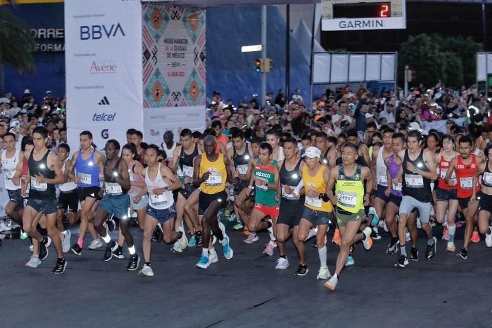 Quien vaya a correr el Maratón CDMX ya no puede hacer experimentos en su rutina, lo aconsejable es iniciar un descenso en los entrenamientos