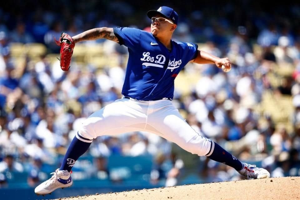 Julio Urías lanzó 7 entradas completas, en las que recibió 3 carreras limpias y se apuntó su décima victoria de la temporada.