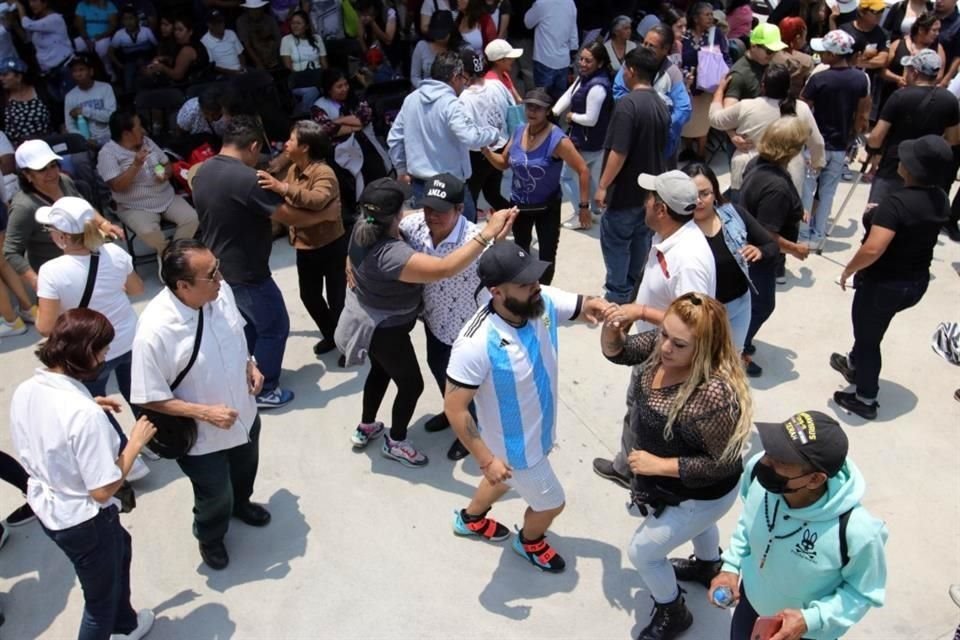 Ayer se inauguró también el bailódromo del parque.