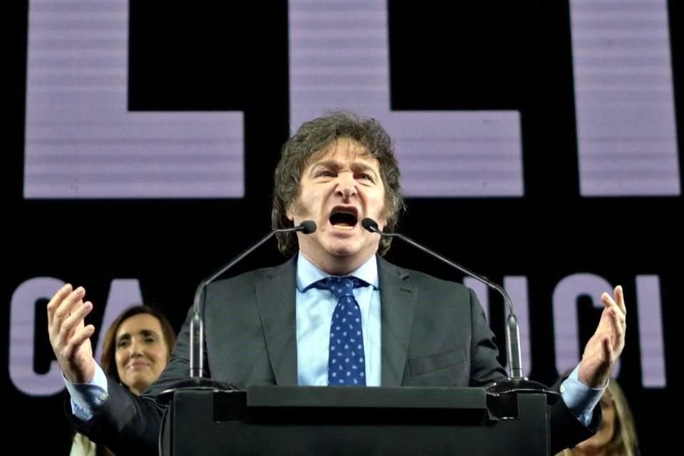 El candidato a la Presidencia de Argentina Javier Milei aseguró que se reunirá con el FMI en los próximos días.