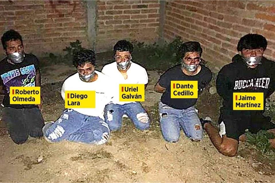 Los 5 jóvenes que fueron secuestrados el viernes pasado en Lagos de Moreno, aparecieron golpeados y maniatados en un video y luego asesinados, según los identificaron sus familiares.