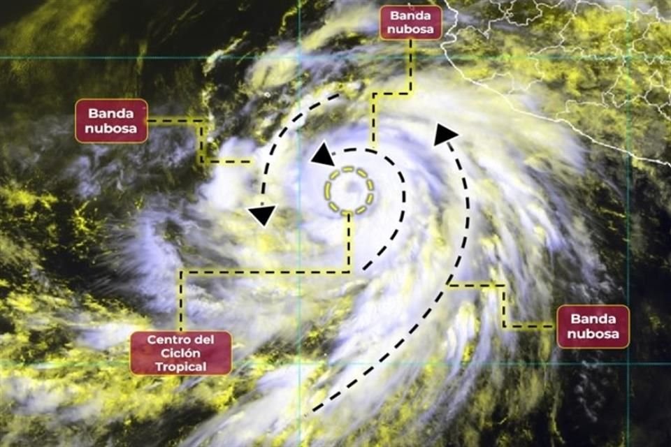 El huracán 'Hilary' se intensificó este mediodía a categoría 2.