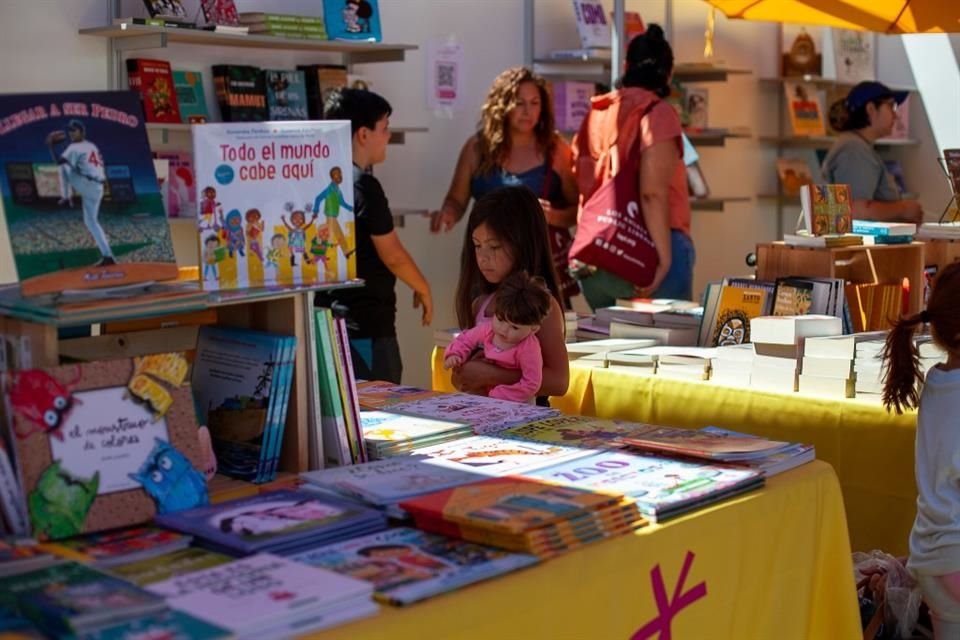 La Feria de Libro en Español LéaLA volverá a los escenarios de Los Ángeles para celebrar su octava edición.