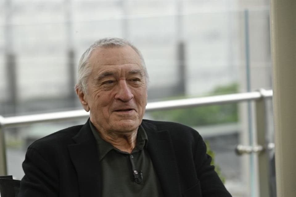 El cumpleaños número 80 de Robert De Niro estuvo repleto de celebridades como Alec Baldwin, George Lucas, Paul McCartney, entre otros.